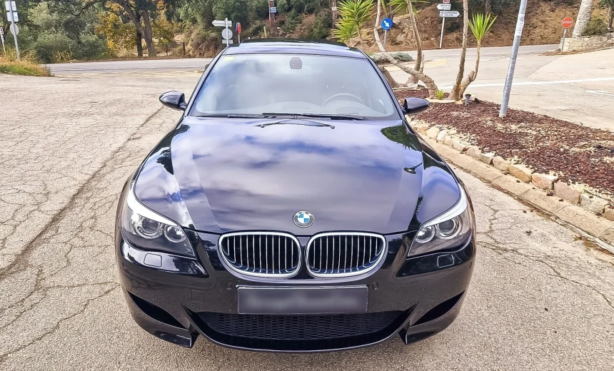 BMW M5 2005 Gasoline Automatic Image 0