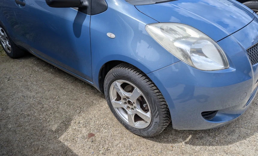 Toyota Yaris 2006 Gasoline Manual Image 1