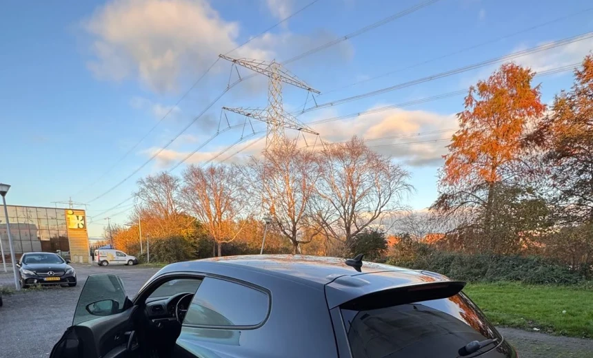 Volkswagen Scirocco 2010 Gasoline Manual Image 3