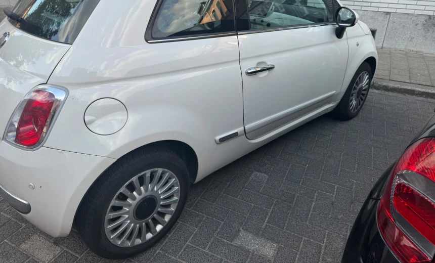 Fiat 500 2012 Gasoline Automatic Image 3