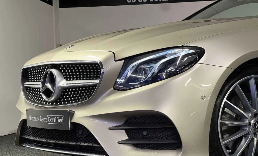 Mercedes-Benz E 300 2017 Gasoline Automatic Image 1