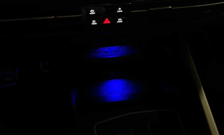 Volkswagen Golf 2021 Gasoline Automatic Image 8