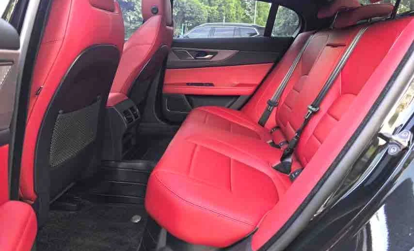 Jaguar XE 2025 Gasoline Automatic Image 12