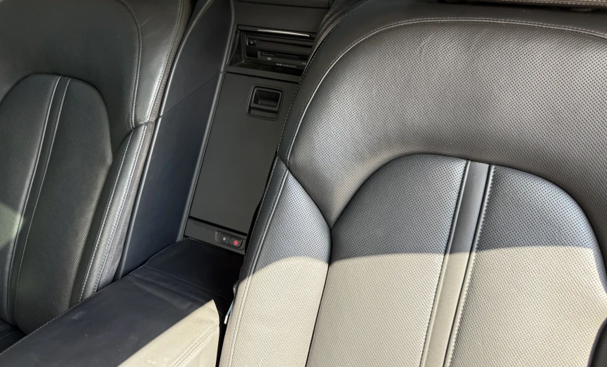 Audi A8 2011 Gasoline Automatic Image 11