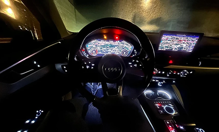 Audi A4 2018 Gasoline Automatic Image 7