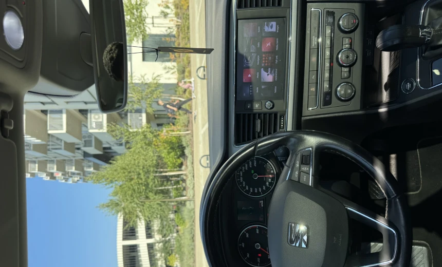 SEAT Leon 2020 Diesel Automatic Image 6