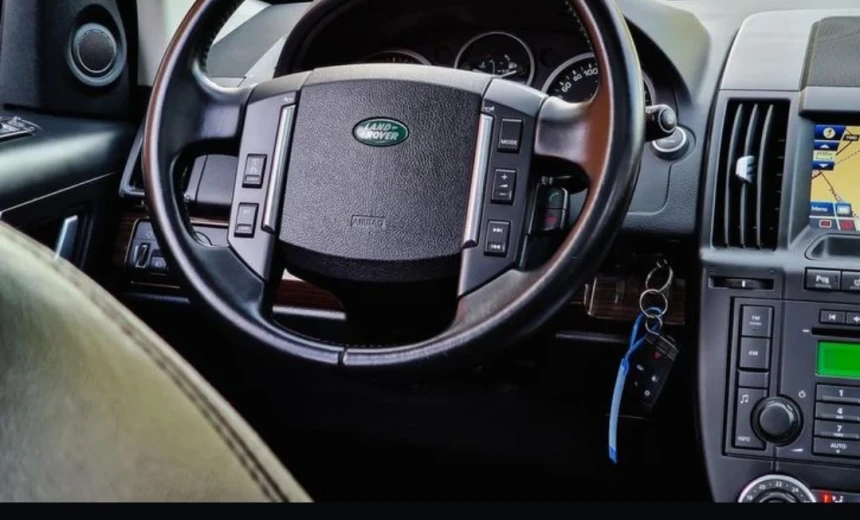 Land Rover Freelander 2012 Diesel Automatic Image 3