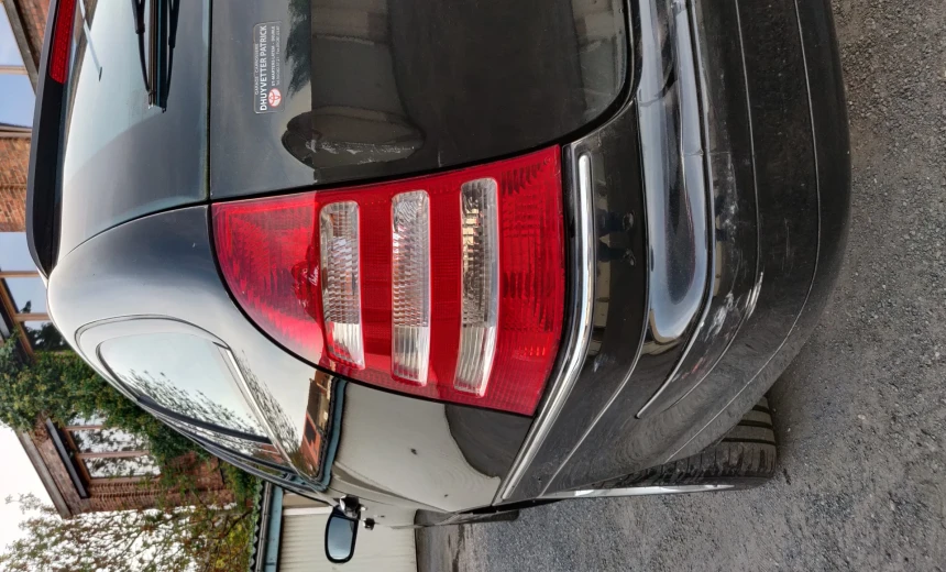 Mercedes-Benz C 200 2004 Diesel Manual Image 7