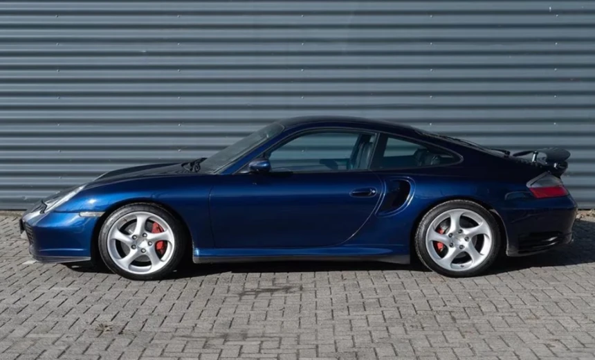 Porsche 996 2001 Gasoline Automatic Image 0