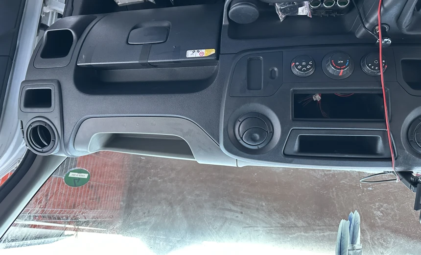 Renault Master 2016 Diesel Manual Image 3