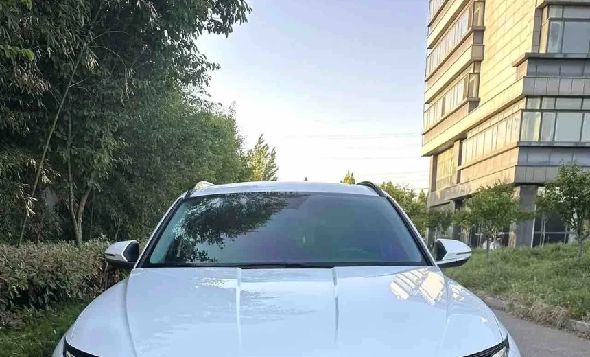 Hyundai Tucson 2025 Gasoline Automatic Image 1