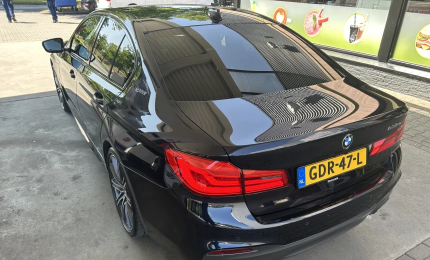 BMW 530 2018 Hybrid Electric/Gasoline Automatic Image 11