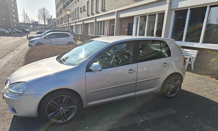 Volkswagen Golf 2006 Gasoline Manual Image 4