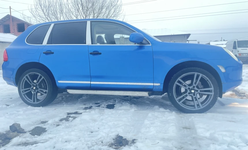 Porsche Cayenne 2005 Gasoline Automatic Image 2