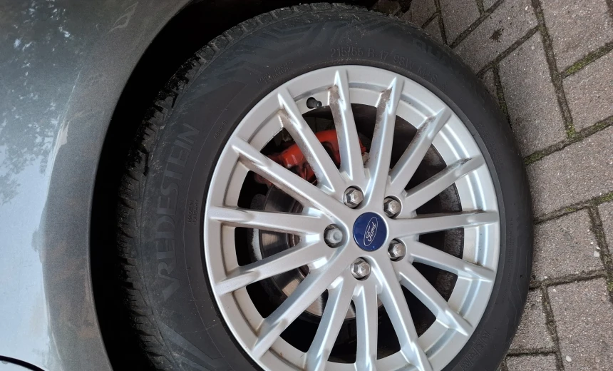 Ford C-Max 2015 Hybrid Electric/Gasoline Automatic Image 13