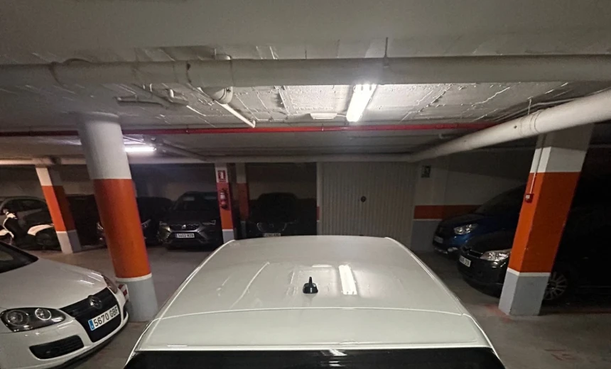 Volkswagen Golf GTI 2017 Gasoline Automatic Image 8