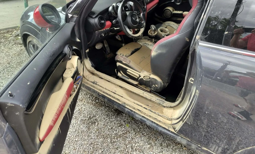 MINI John Cooper Works 2015 Gasoline Automatic Image 3