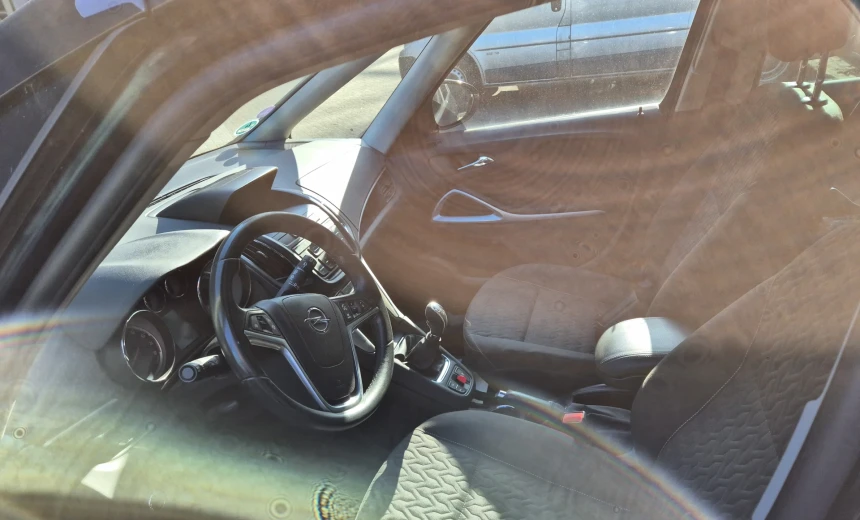 Opel Zafira Tourer 2014 Gasoline Manual Image 4