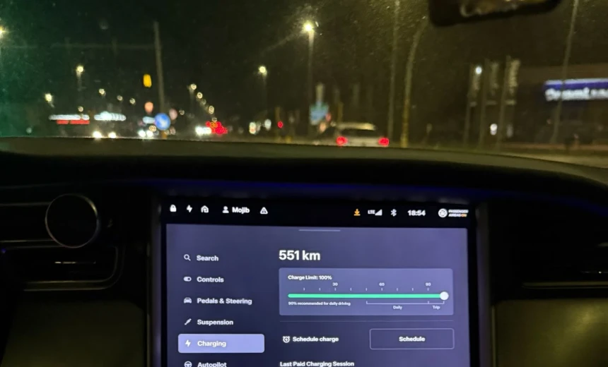 Tesla Model S 2018 Electric Automatic Image 8