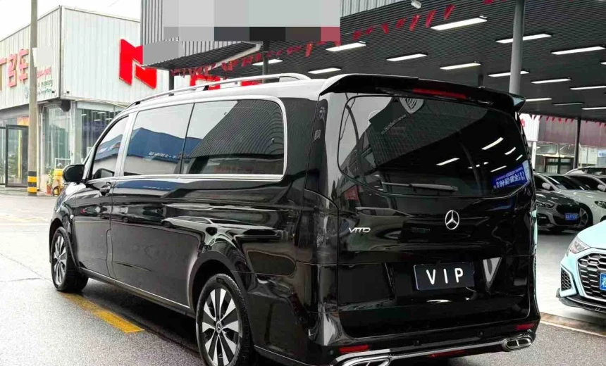 Mercedes-Benz Vito 2023 Gasoline Automatic Image 5