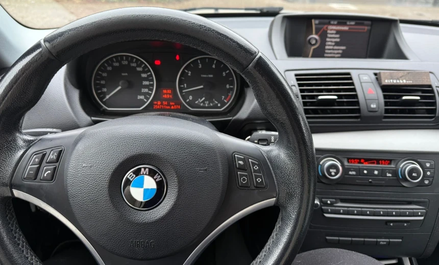 BMW 116 2010 Gasoline Manual Image 13
