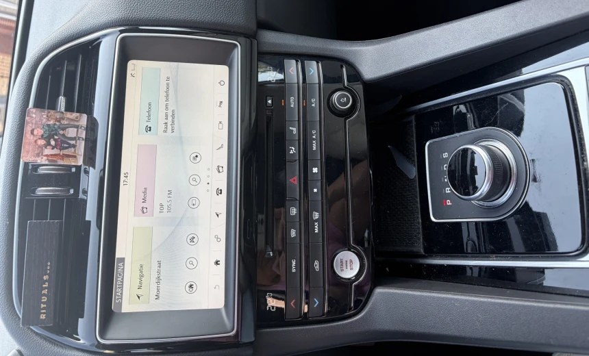 Jaguar F-Pace 2017 Diesel Automatic Image 7