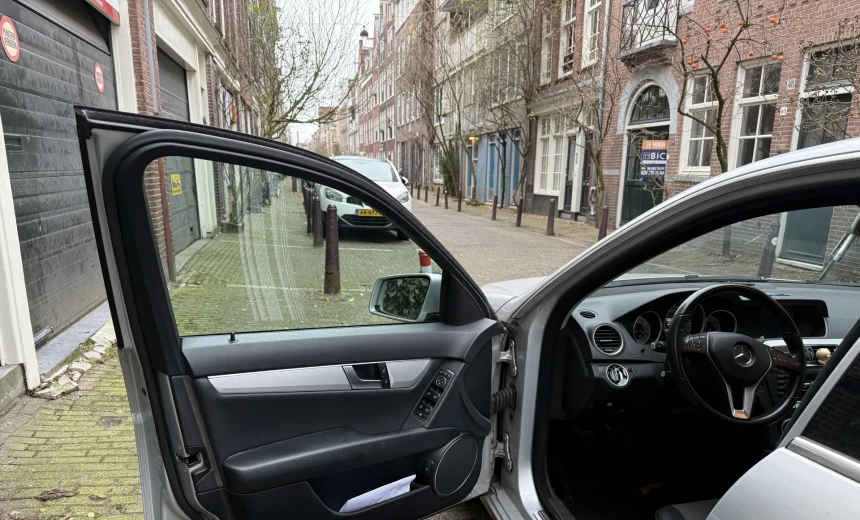 Mercedes-Benz C 180 2011 LPG Manual Image 7