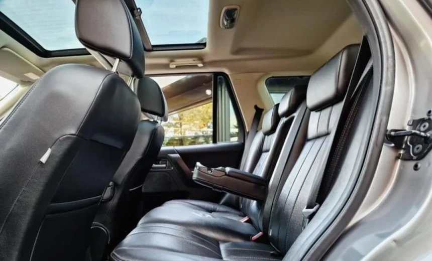 Land Rover Freelander 2012 Diesel Automatic Image 10