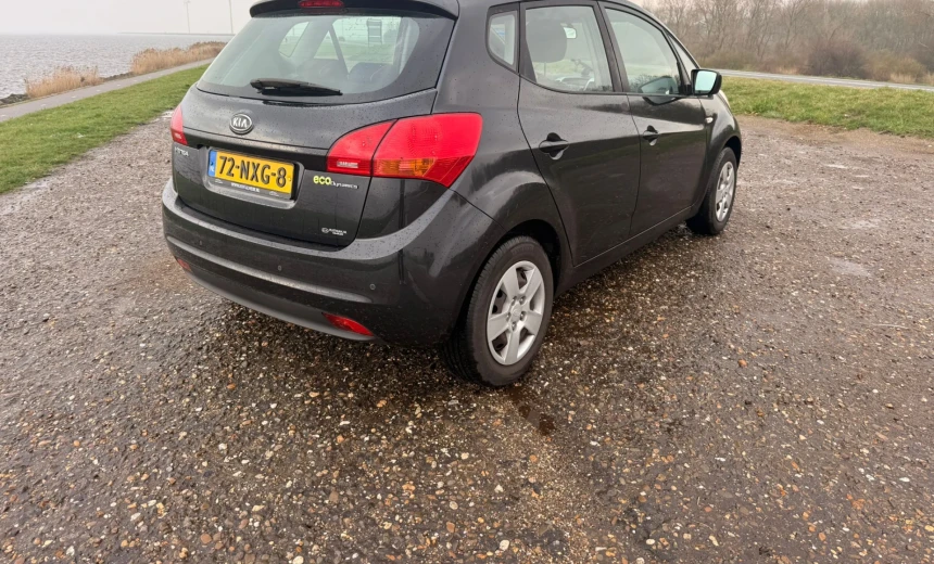 Kia Venga 2010 Gasoline Manual Image 5