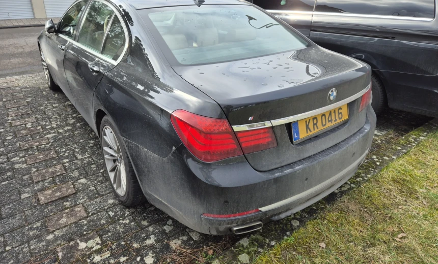 BMW 740 2014 Diesel Automatic Image 1