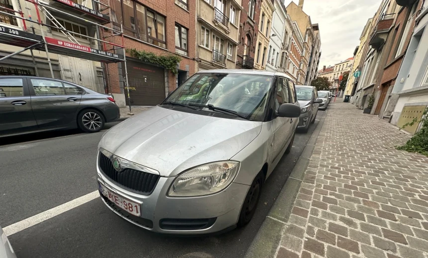 Skoda Fabia 2009 Gasoline Manual Image 7