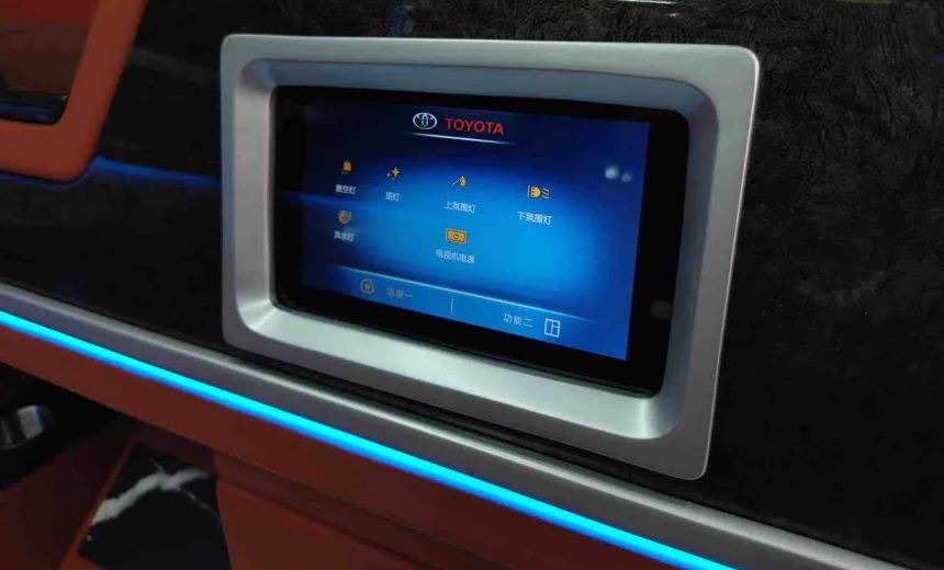 Toyota Hiace 2022 Gasoline Automatic Image 10