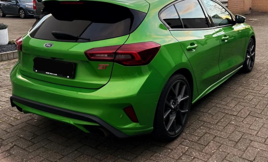 Ford Focus 2023 Gasoline Manual Image 8