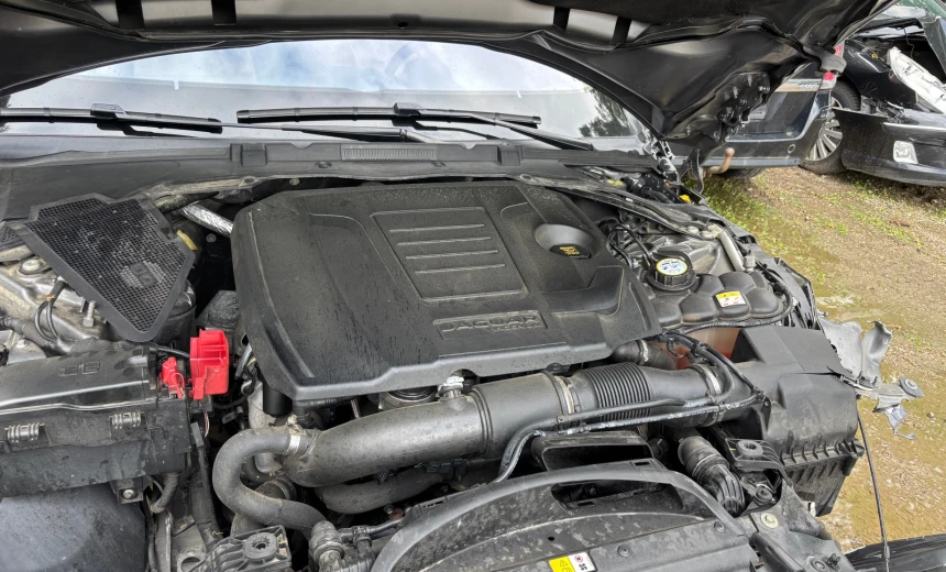 Jaguar XE 2018 Gasoline Automatic Image 1