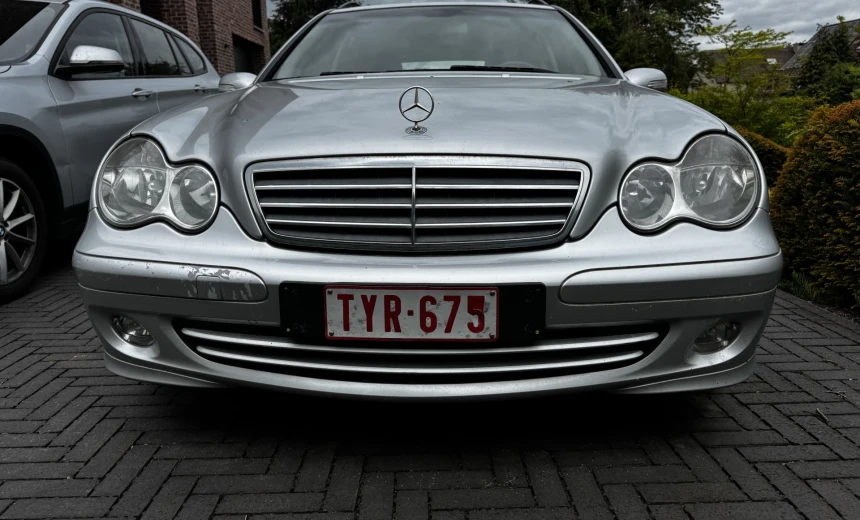 Mercedes-Benz C 200 2004 Diesel Manual Image 2