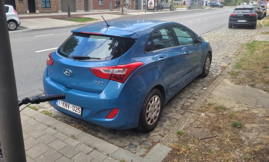Hyundai i30 2012 Gasoline Manual Image 3