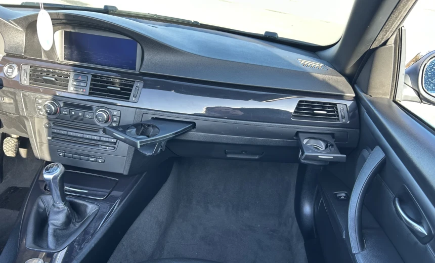 BMW 320 2007 Gasoline Manual Image 9