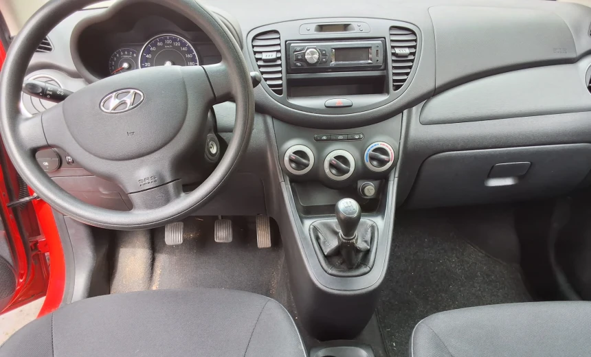 Hyundai i10 2012 Gasoline Manual Image 4