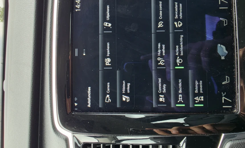Volvo XC90 2017 Diesel Automatic Image 16