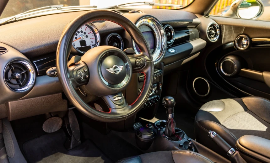 MINI Cooper D 2013 Diesel Automatic Image 6