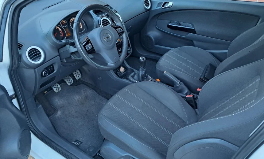 Opel Corsa 2012 Gasoline Manual Image 7