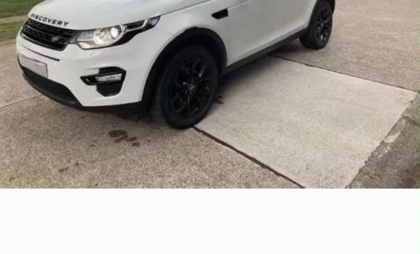 Land Rover Discovery Sport 2016 Diesel Automatic Image 4