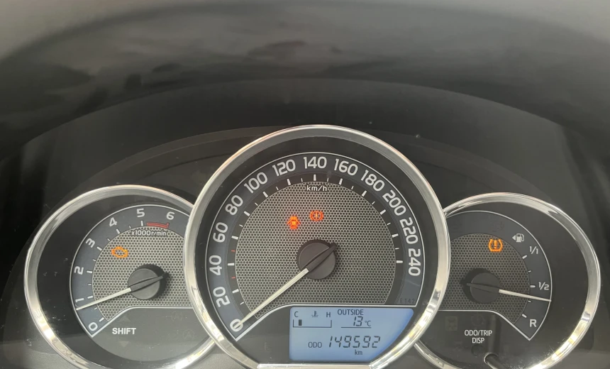 Toyota Corolla 2015 Diesel Manual Image 11