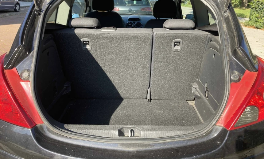 Opel Corsa 2010 Diesel Manual Image 4