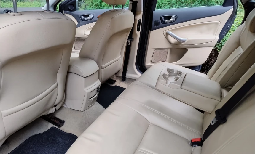 Ford Mondeo 2007 Diesel Manual Image 6