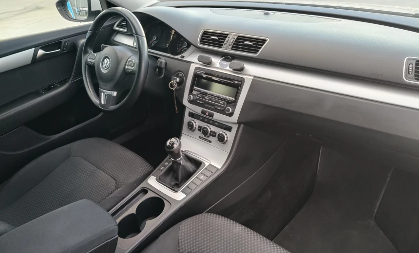 Volkswagen Passat Variant 2014 Diesel Manual Image 5