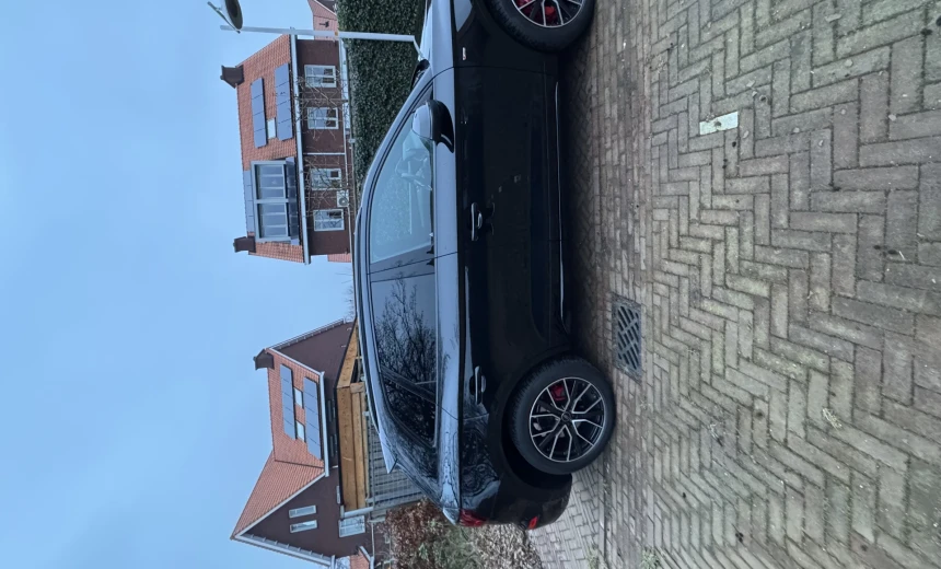 Audi Q5 2023 Hybrid Electric/Gasoline Automatic Image 4