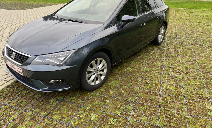 SEAT Leon 2019 Gasoline Manual Image 0
