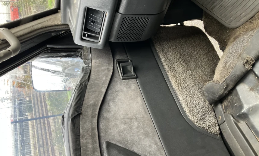 Mitsubishi Delica 1991 Diesel Automatic Image 17