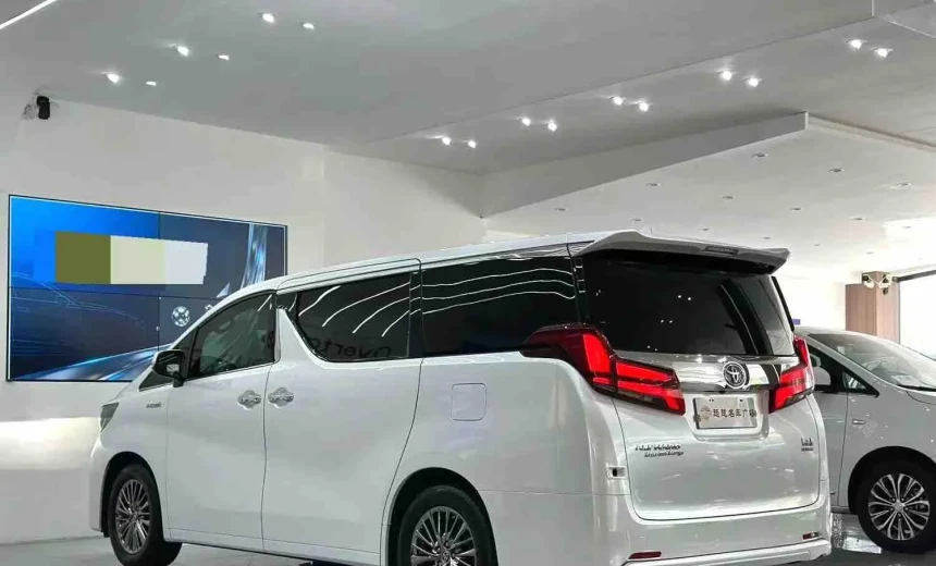 Toyota Alphard 2021 Hybrid Electric/Gasoline Automatic Image 2